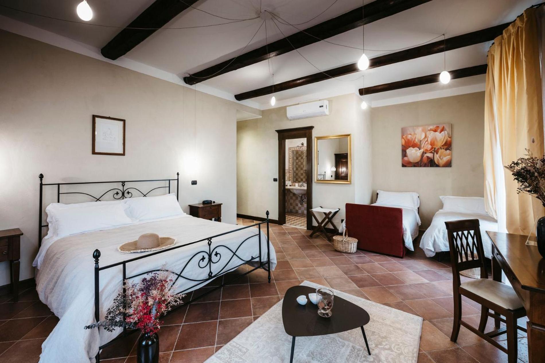 Agriturismo Tenuta La Romana Nizza Monferrato Exterior foto